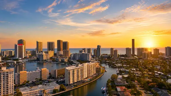 401 Golden Isles Drive #1009, Hallandale Beach, FL 33009
