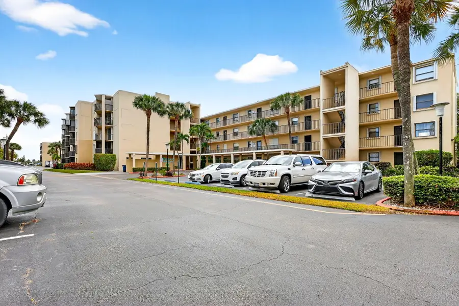 890 N Federal Highway #403, Lantana, FL 33462 - #2