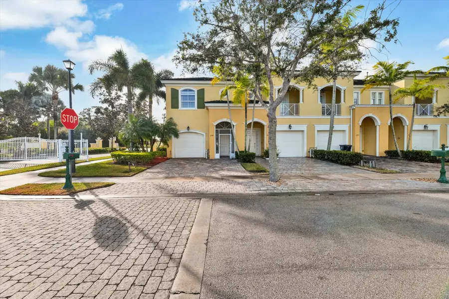 6145 NW Helmsdale Way, Port Saint Lucie, FL 34983 - #2