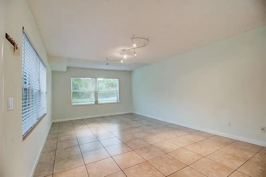 44 Essex Court #B, Royal Palm Beach, FL 33411 - #3