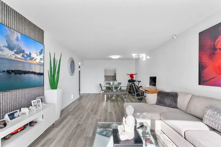 19380 Collins Avenue #523, Sunny Isles Beach, FL 33160 - #3
