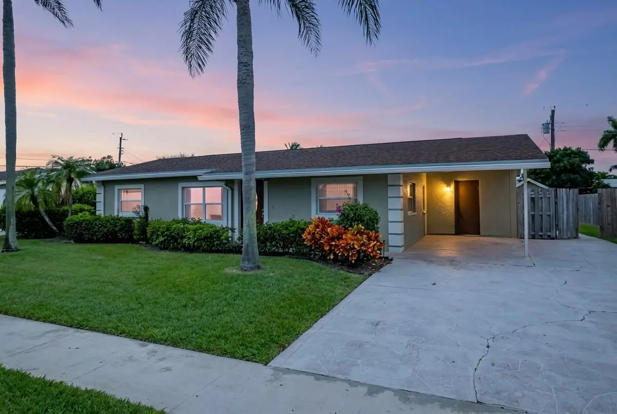 425 Palo Alto Drive, Palm Springs, FL 33461 - #1