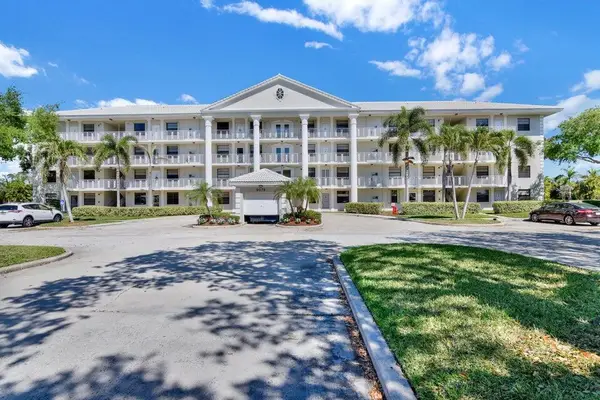 6181 Balboa Circle #301, Boca Raton, FL 33433