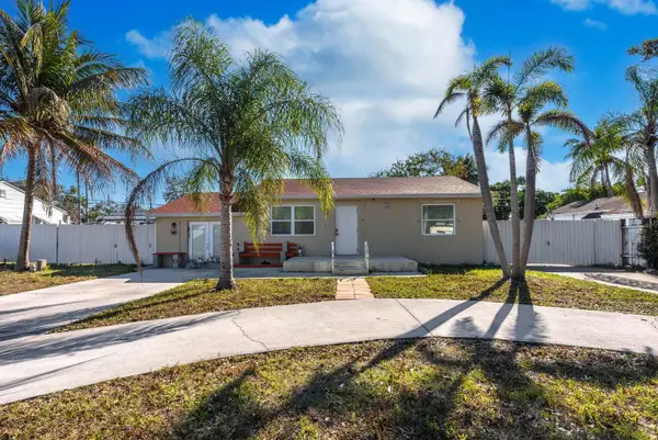 3914 Serubi Avenue, Palm Springs, FL 33461