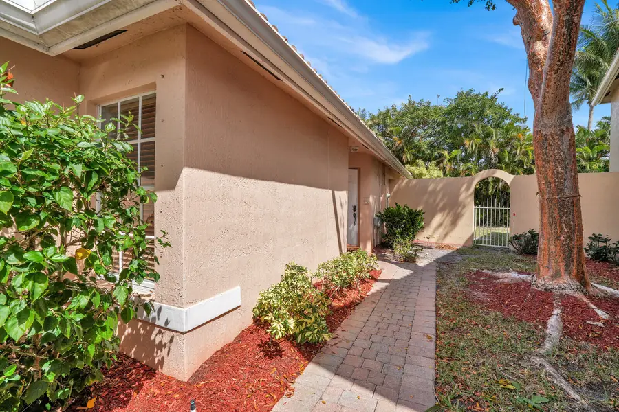 3484 Commodore Court, West Palm Beach, FL 33411 - #3