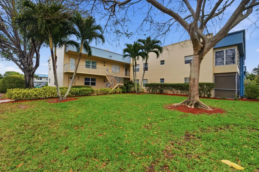 888 Flanders S, Delray Beach, FL 33484 - #3