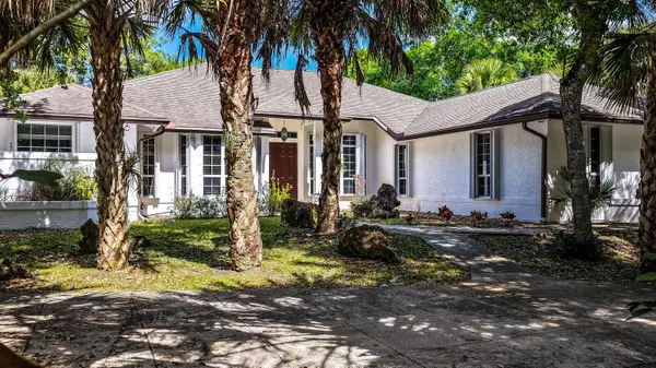 8349 150th Court N, Palm Beach Gardens, FL 33418