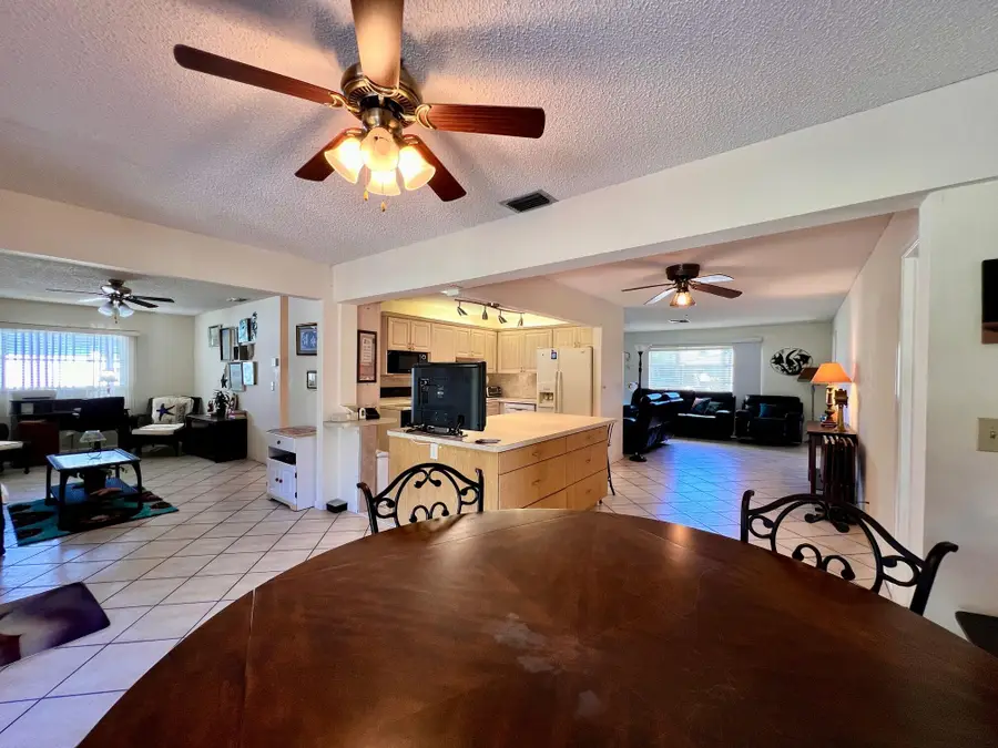 3465 Amalfi Drive, West Palm Beach, FL 33417 - #3