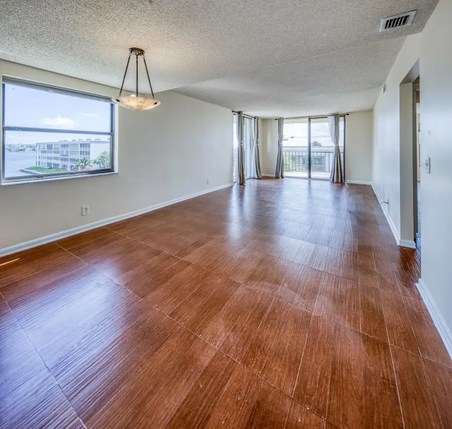 890 N Federal Highway #412, Lantana, FL 33462 - #2
