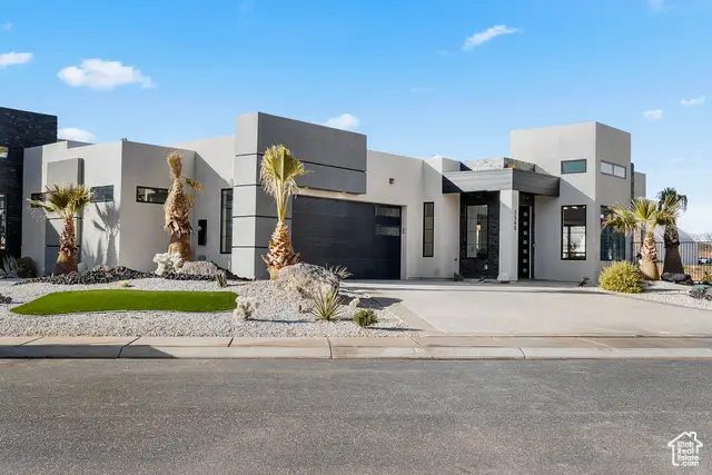 1560 W Torrey Pines Rd, Hurricane, UT 84737 - Image #1