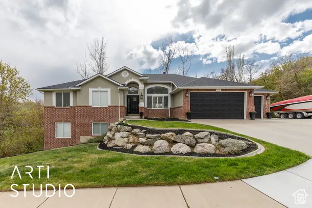 1907 N Bridge Ct, Layton, UT 84040 - Image #1