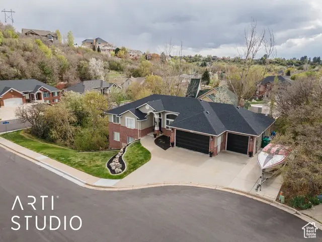 1907 N Bridge Ct, Layton, UT 84040 - Image #3