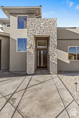 1975 Cedar Breaks Dr, Hurricane, UT 84737 - Image #2