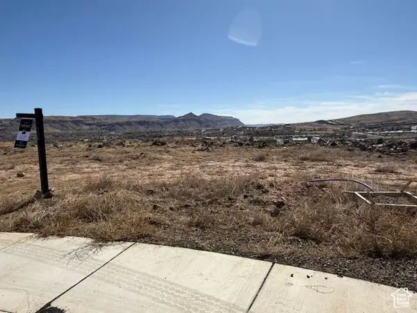 1567 W 540 N, Hurricane, UT 84737