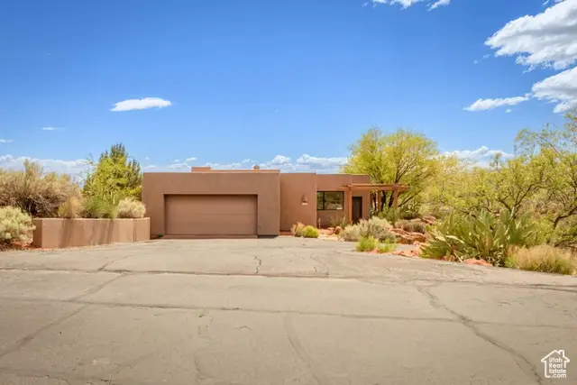 1151 W Shawnee Ct, Ivins, UT 84738 - Image #2