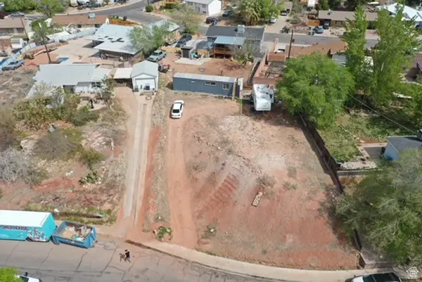 355 Pectol Ave #13, Washington, UT 84780