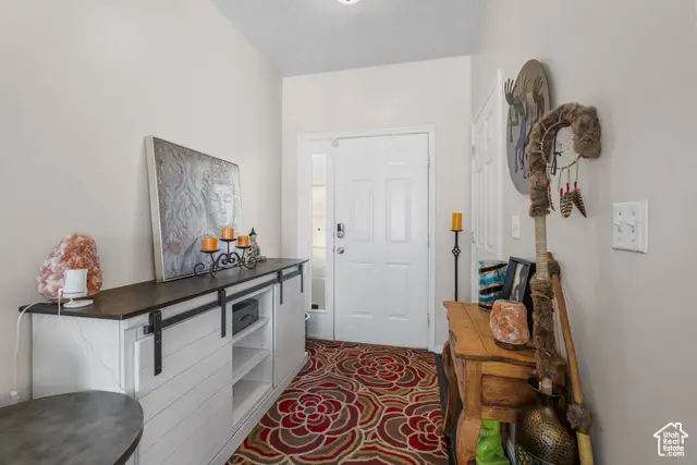 7819 S Spruce Tree Ln, Sandy, UT 84094 - Image #2