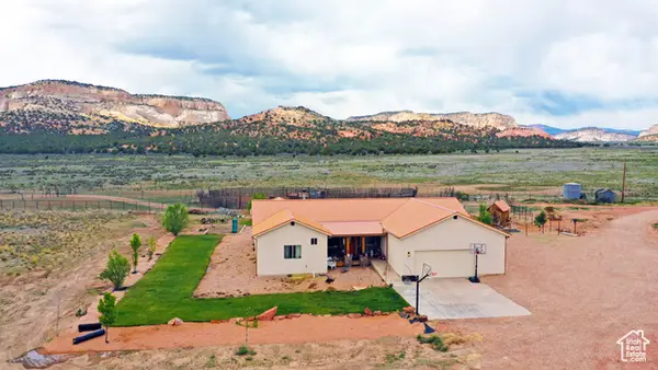 7395 N Johnson Canyon Rd, Kanab, UT 84741