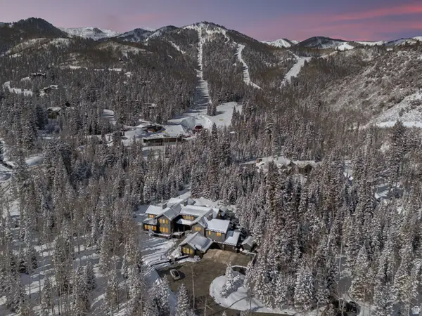 2475 W White Pine Ln, Park City, UT 84060