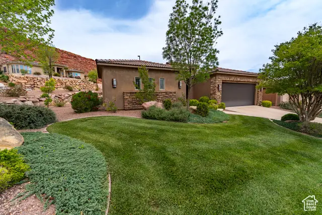 2294 N Gunsight Dr, Saint George, UT 84770 - Image #2