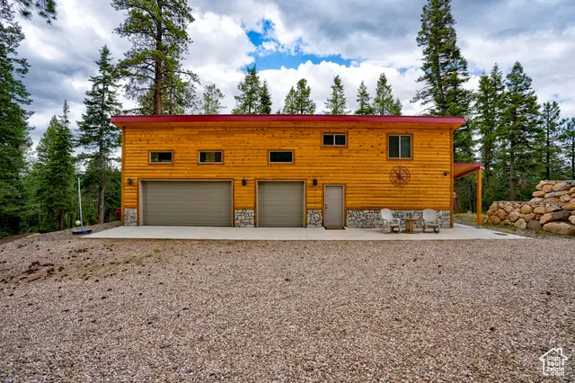 1990 N Dixie Dr, Duck Creek Village, UT 84762 - #1