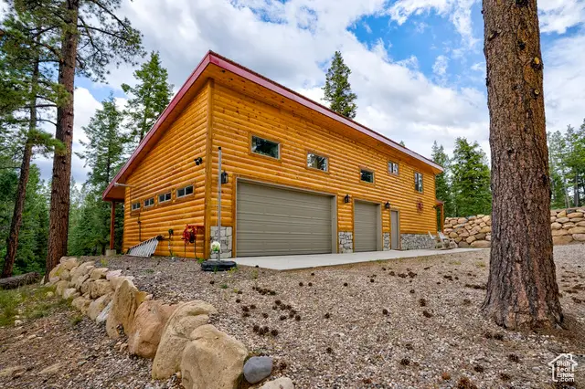 1990 N Dixie Dr, Duck Creek Village, UT 84762 - #2