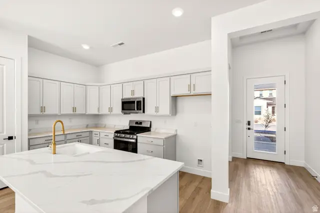 515 W Avery Ln, Saint George, UT 84790 - Image #3