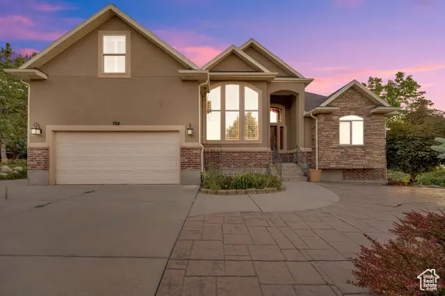 704 S Deer Hollow Rd E, Tooele, UT 84074 - Image #1