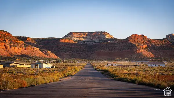 47 Sego Lily Cir, Kanab, UT 84741