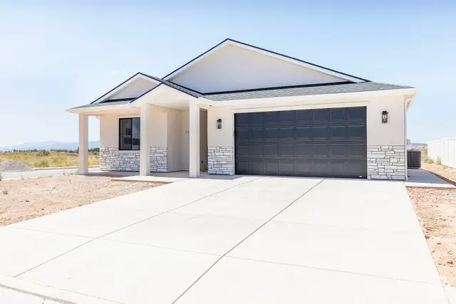 1170 N Yucca (3325 W) St, Cedar City, UT 84721 - #2