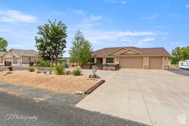 857 N Old Farms Rd, Dammeron Valley, UT 84783 - Image #3