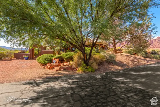 888 N Coyote Gulch Ct, Ivins, UT 84738 - #3