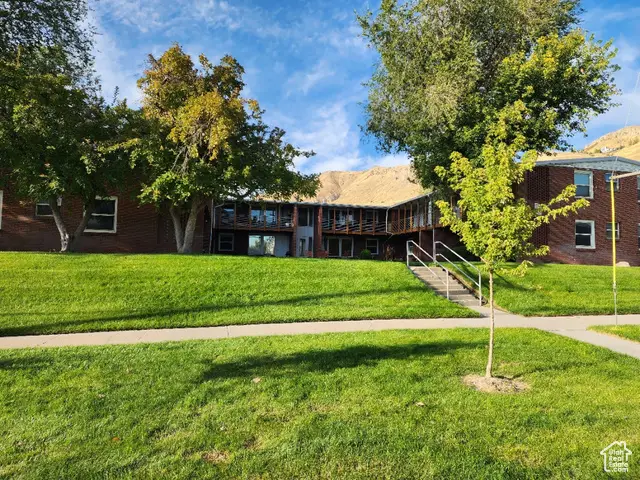 370 W 800 N #8, Salt Lake City, UT 84103 - #3