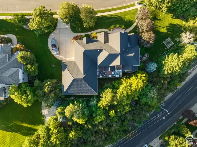 643 W Ridgewood Cir, Farmington, UT 84025 - Image #2