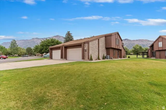 69 White Barn Dr, Pleasant View, UT 84414 - Image #2