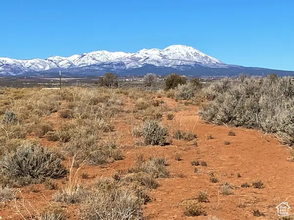 129 S Avikan Hills Dr #8, Blanding, UT 84511