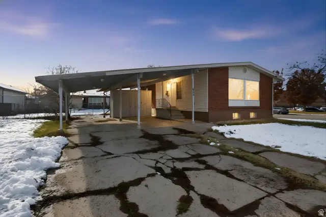 605 E Lockwood Dr N, Ogden, UT 84404 - Image #2