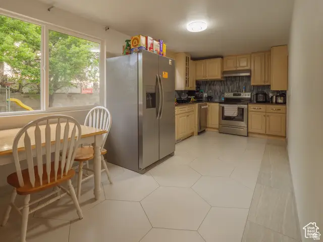 6954 S 85 E, Midvale, UT 84047 - Image #2