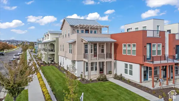 4746 W Duckhorn Dr, South Jordan, UT 84009