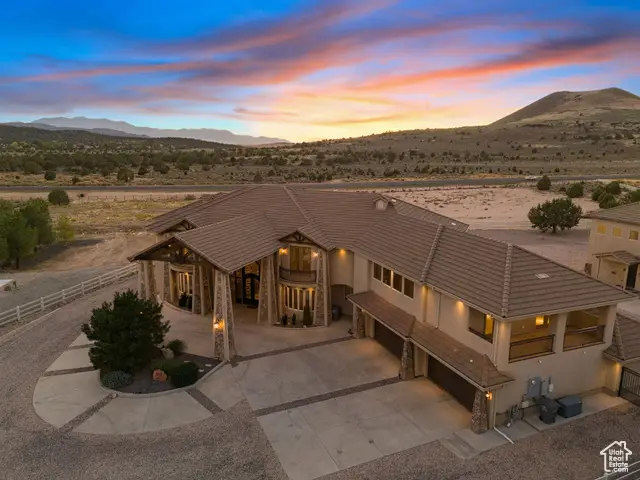 533 W Canyon Trl, Dammeron Valley, UT 84783 - Image #3