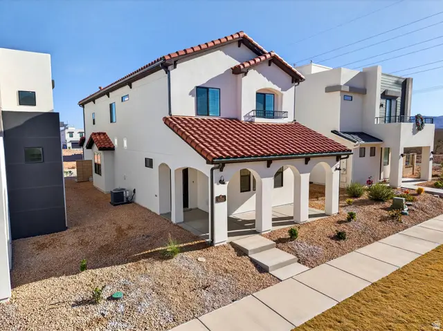 6320 S Green Diamond Cv, Saint George, UT 84790 - Image #1