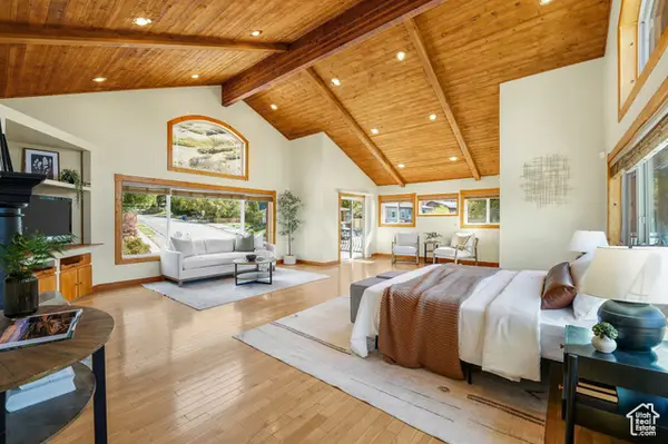 8504 S Kings Hill Dr, Cottonwood Heights, UT 84121