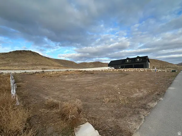 9753 N Belle St #810, Eagle Mountain, UT 84005