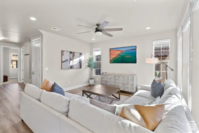 2343 E Escondido Dr, Washington, UT 84780 - Image #3