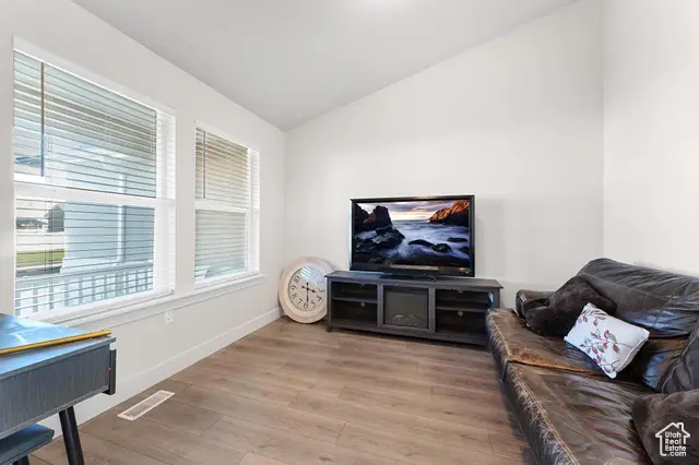 4602 N Kings Peak Way Way E, Eagle Mountain, UT 84005 - Image #2