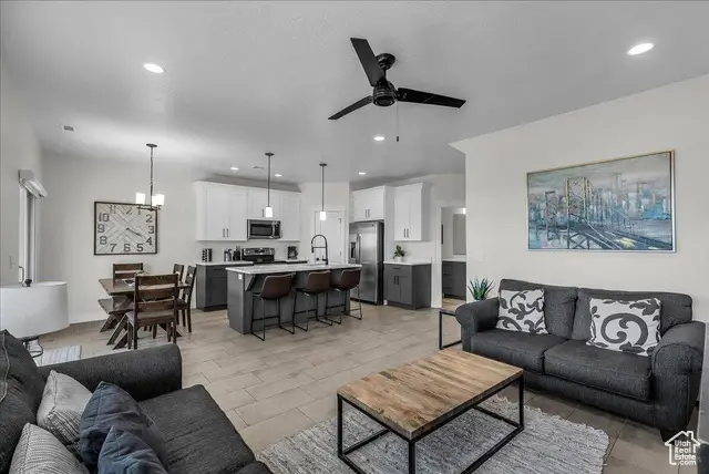 542 N Ventura Ln, Washington, UT 84780 - Image #2