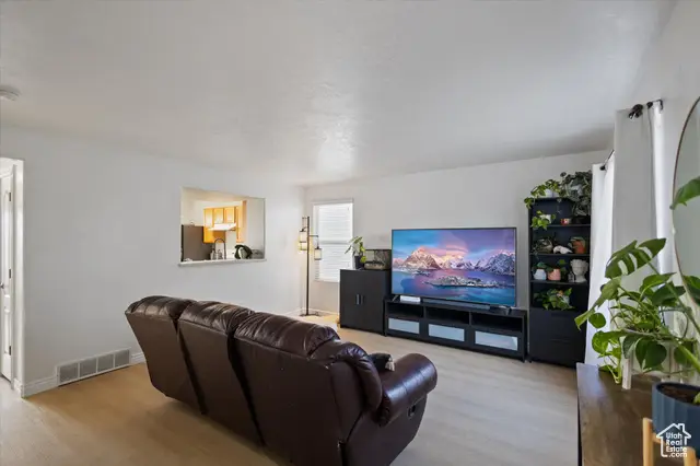 7954 N Dundee Dr, Eagle Mountain, UT 84005 - Image #3