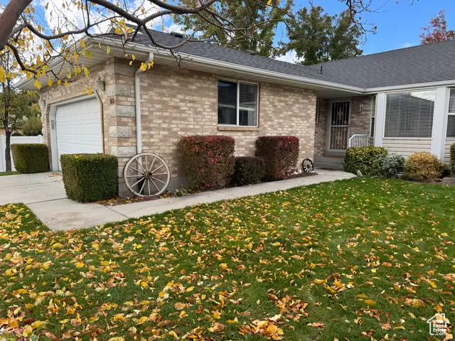 160 W Hidden Hollow Cir, Orem, UT 84058 - Image #2