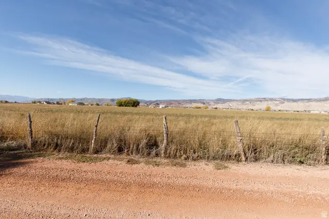 931 N 2270 E, Richfield, UT 84701 - Image #2