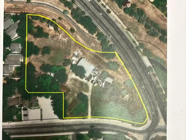 1249 E Pioneer Rd S, Draper, UT 84020 - Image #1